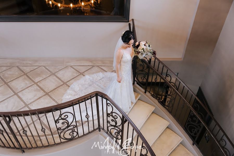 Fotógrafo de casamento Sarah Williams (mirrorsedge). Foto de 30 de dezembro 2019