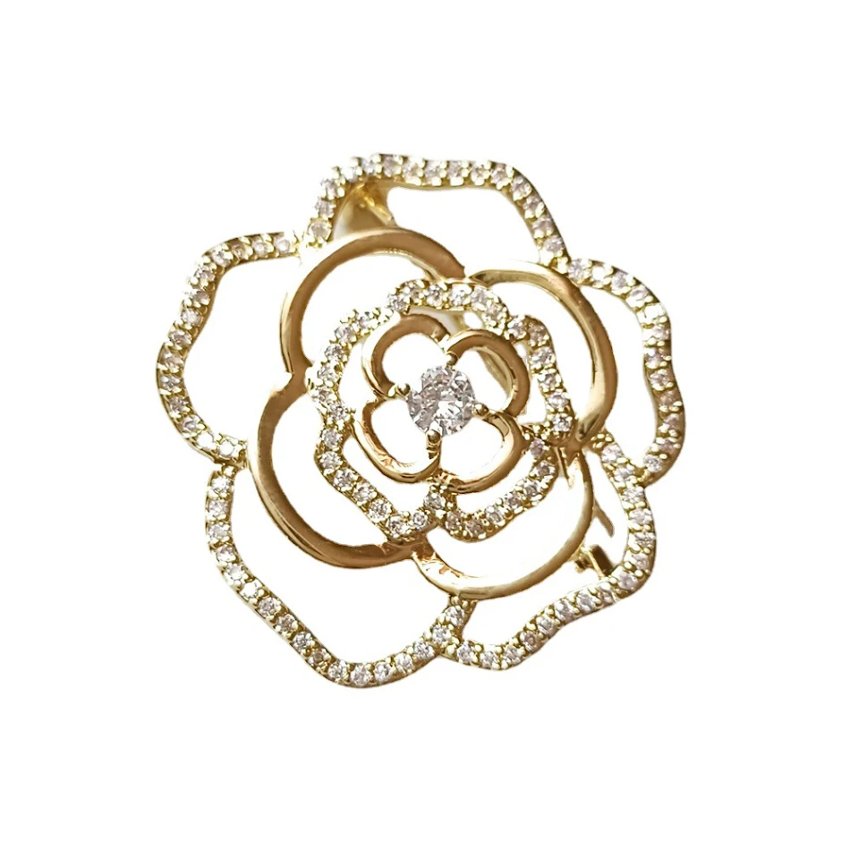 Broche Creux Rose de Haute Qualité Exquis pour Femme Un Accessoire Élégant et Raffiné pour Sublimer Votre Style.