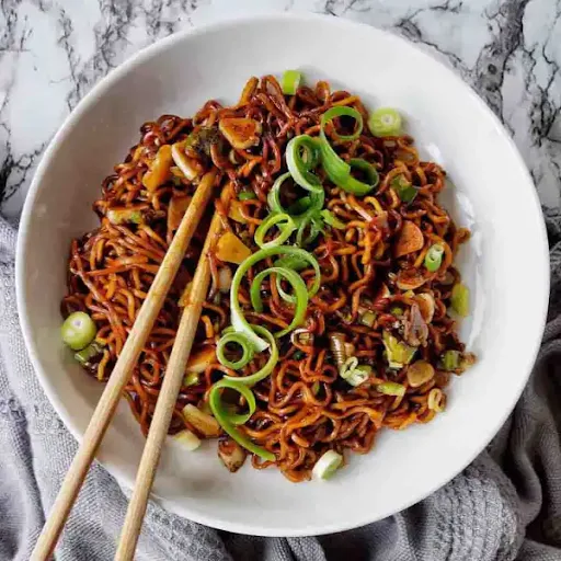 Manchurian Noodles