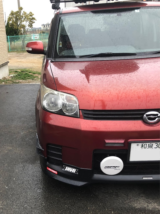カローラルミオンのカナード・雨に濡れた愛車・露出控えめ・思い切っていきましょうに関するカスタム事例の投稿画像4枚目