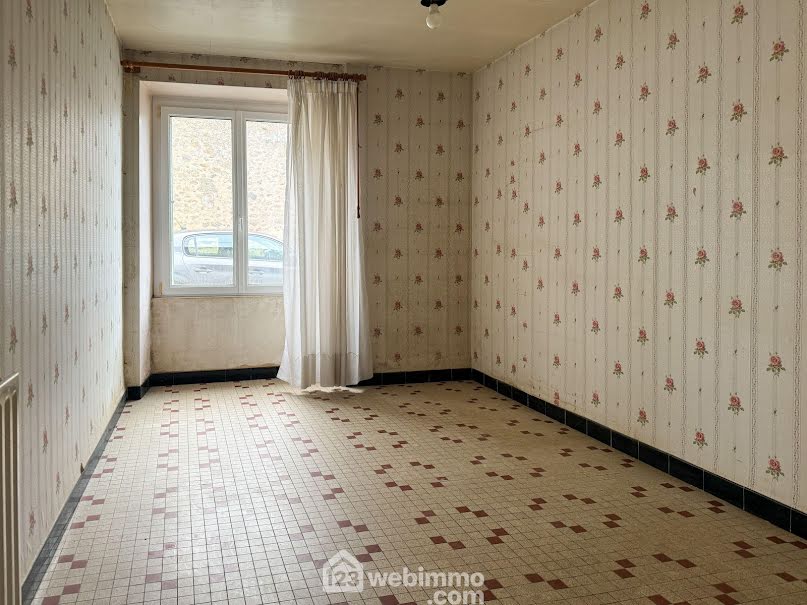 Vente maison 4 pièces 67 m² à Pouzauges (85700), 58 750 €