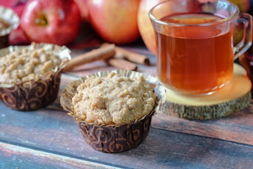 Apple Crumb Muffins