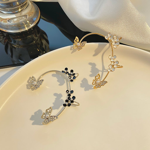 Title 2, Pearl Butterfly Non-pierced Flower Ear Clip Sin...