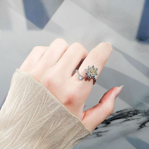 Title 3, Womens Adjustable Anxiety Relief Open Ring, St...