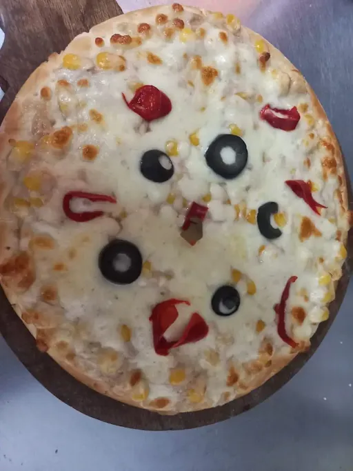 Cheesy Corn Pizza