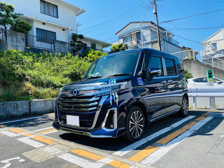 ルーミーのロッテリアのエンブレム・ルーミー🚗³₃ちゃん・GWはどこも行かない・GWは母親をデーサービスまで送迎・おかぁちゃん専用送迎車に関するカスタム事例の投稿画像4枚目