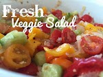 Fresh Veggie Salad was pinched from <a href="https://www.facebook.com/skinnyfiberwholesaledistributor/photos/a.215175141968054.1073741828.214970395321862/522533967898835/?type=1" target="_blank">www.facebook.com.</a>