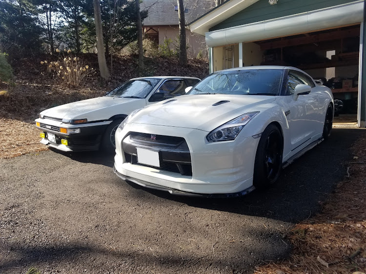 NISSAN GT-RのR35・AE86・雪解け・コラボ撮影に関するカスタム事例の投稿画像2枚目