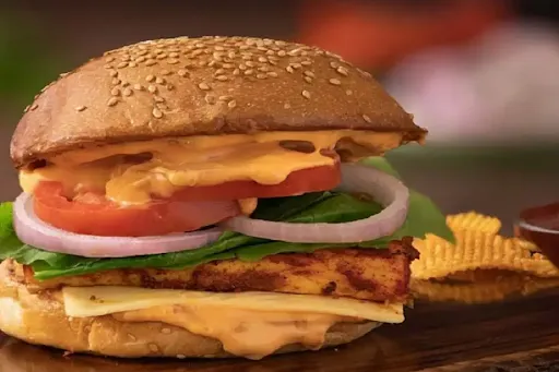 Paneer Crisp 'N' Crunchy Burger