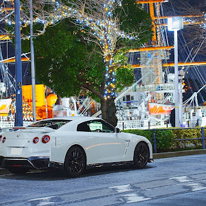 NISSAN GT-R