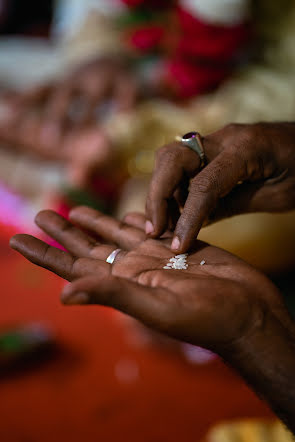 Fotógrafo de bodas Momo Chakraborty (momo). Foto del 10 de enero 2023