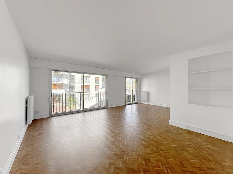 Location  appartement 5 pièces 119 m² à Versailles (78000), 2 150 €