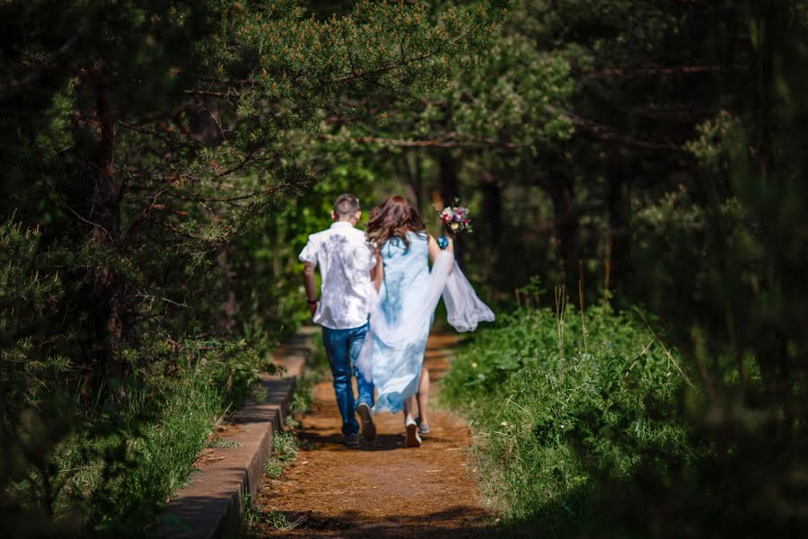 Photographe de mariage Olga Bogatyreva (olyoli). Photo du 19 juillet 2017