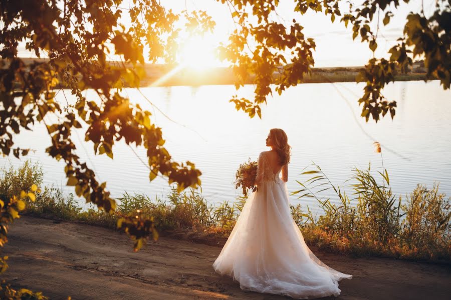 Fotógrafo de casamento Yaroslav Kalinovskiy (kalinovskyph). Foto de 8 de maio 2019