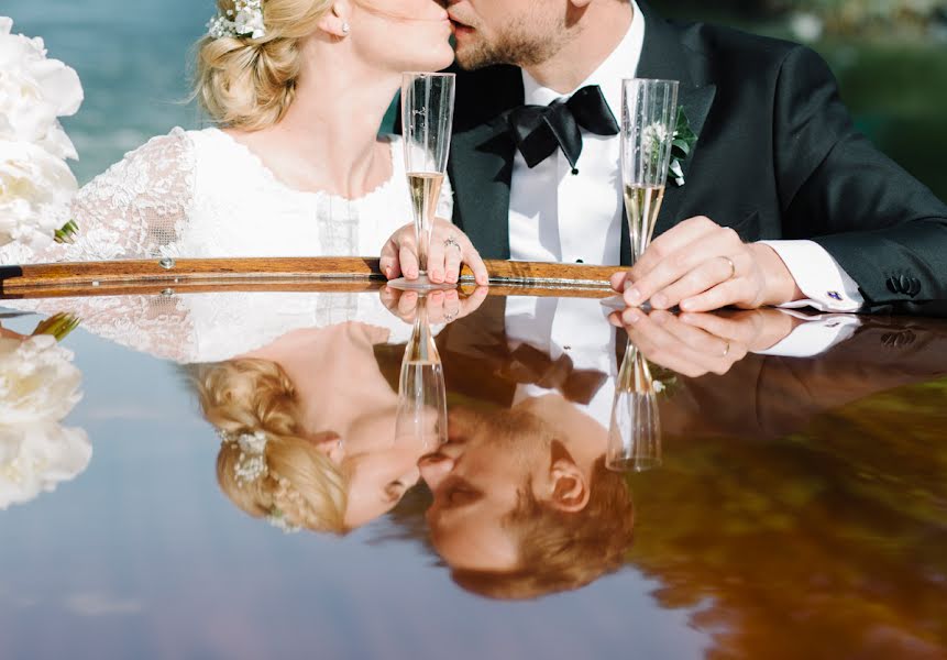 Fotógrafo de casamento Karolina Ehrenpil (ehrenpil). Foto de 7 de janeiro 2016