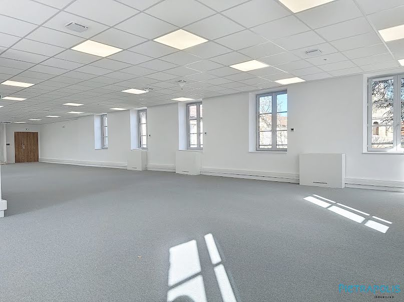 Vente locaux professionnels 1 pièce 85 m² à Mornant (69440), 325 500 €