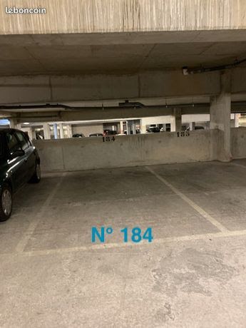 Location  parking  12 m² à Massy (91300), 60 €