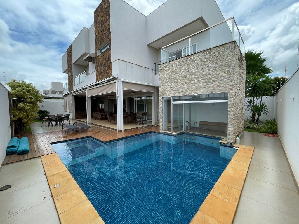 Casa à venda, 534 m² por R$ 3.790.000,00 - Estância dos Ipês - Uberaba/MG