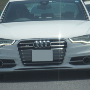 S6 セダン C7