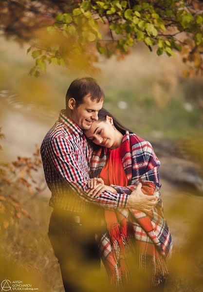 Wedding photographer Artem Goncharov (odinmig). Photo of 25 October 2013