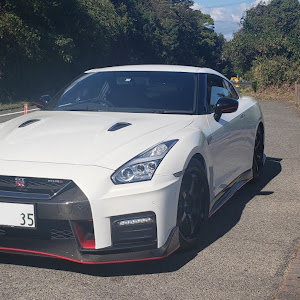 NISSAN GT-R R35