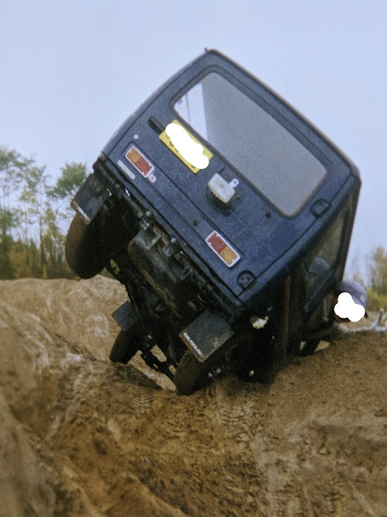 ジムニーのja11ジムニー・ＪＢ２３ジムニー・ジムニートランスファーに関するカスタム事例の投稿画像4枚目