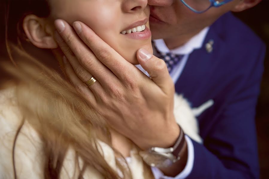 Fotógrafo de casamento Adrian Moscaliuc (adrianmoscaliuc). Foto de 28 de setembro 2016