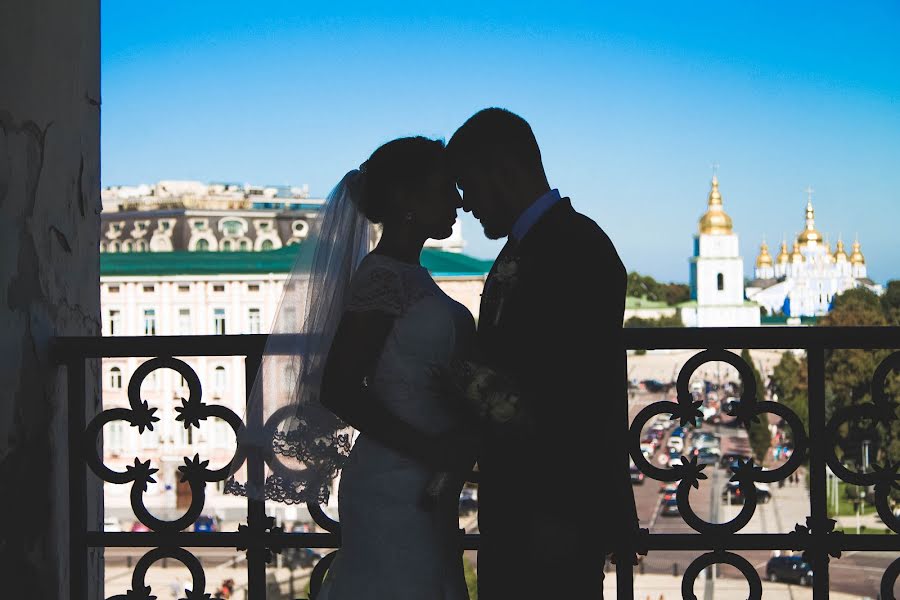 Wedding photographer Oksana Ivanova (oksanaivanova). Photo of 22 October 2016