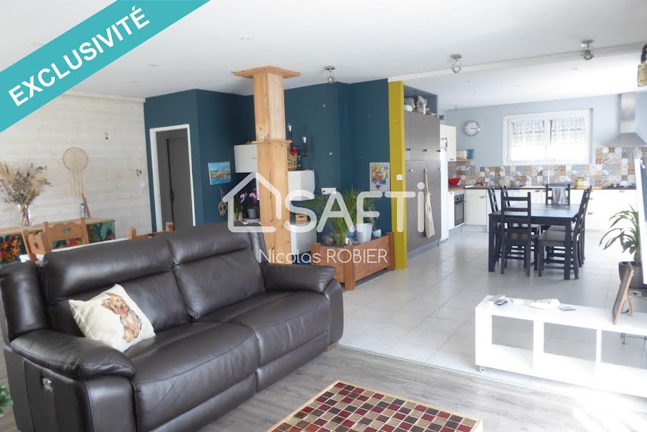 Vente maison 5 pièces 130 m² à Saint-Maixent-l'Ecole (79400), 209 990 €