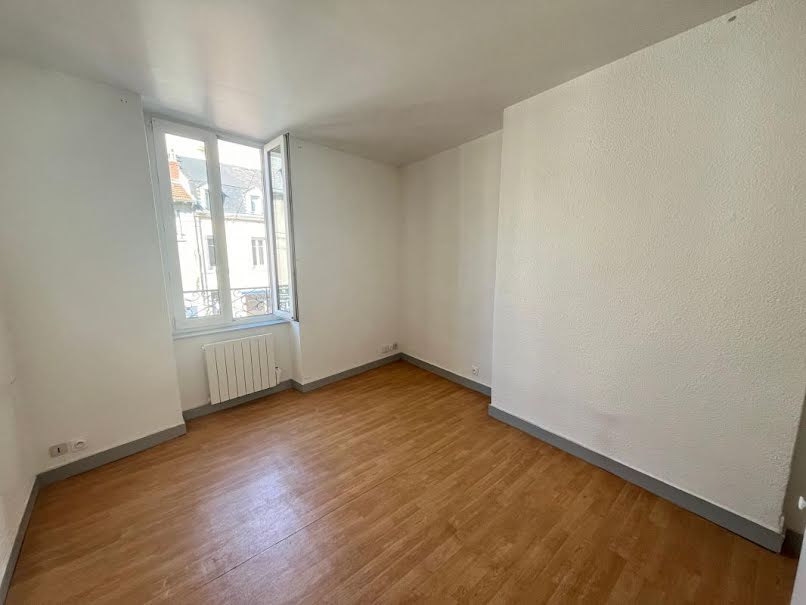 Location  appartement 2 pièces 27 m² à Limoges (87000), 380 €