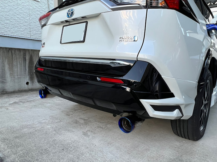 RAV4のBBS RI-A・ガナドールマフラー・良い連休をお過ごし下さい😊・RAV4 PHV・今日も暑いです💦に関するカスタム事例の投稿画像4枚目