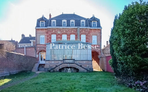 Hôtel particulier avec jardin 2