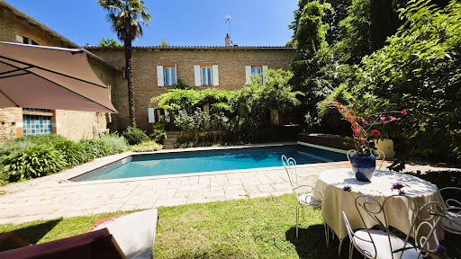 Prestige house for sale in Roquettes (31120) - House with pool and flowered garden