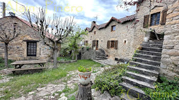 ferme à Rivière-sur-Tarn (12)