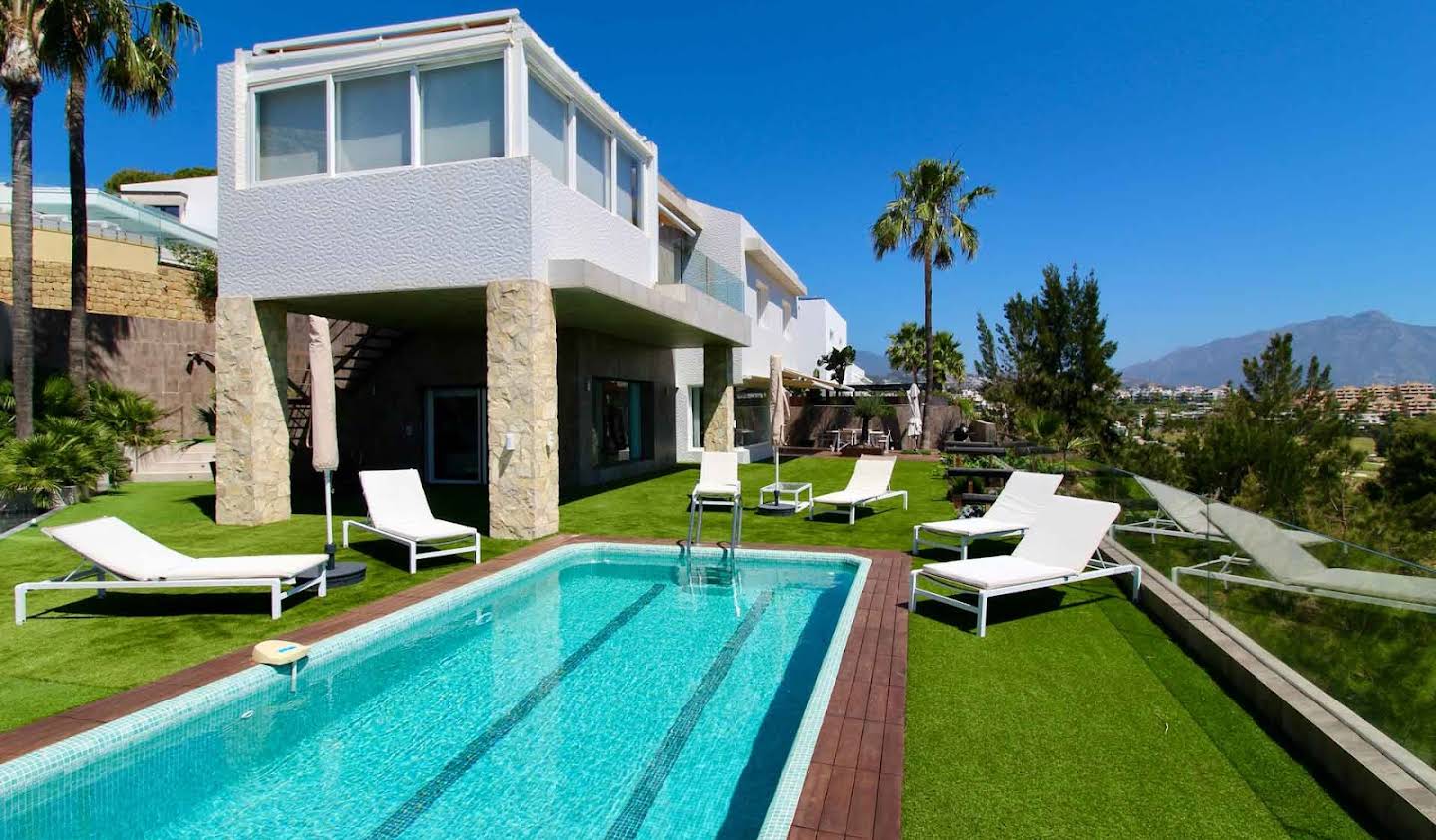 Villa with pool and terrace Estepona