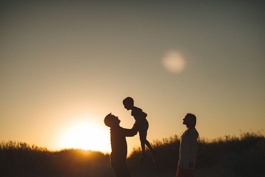 Wedding photographer Vitaliy Fandorin (fandorin). Photo of 20 November 2015