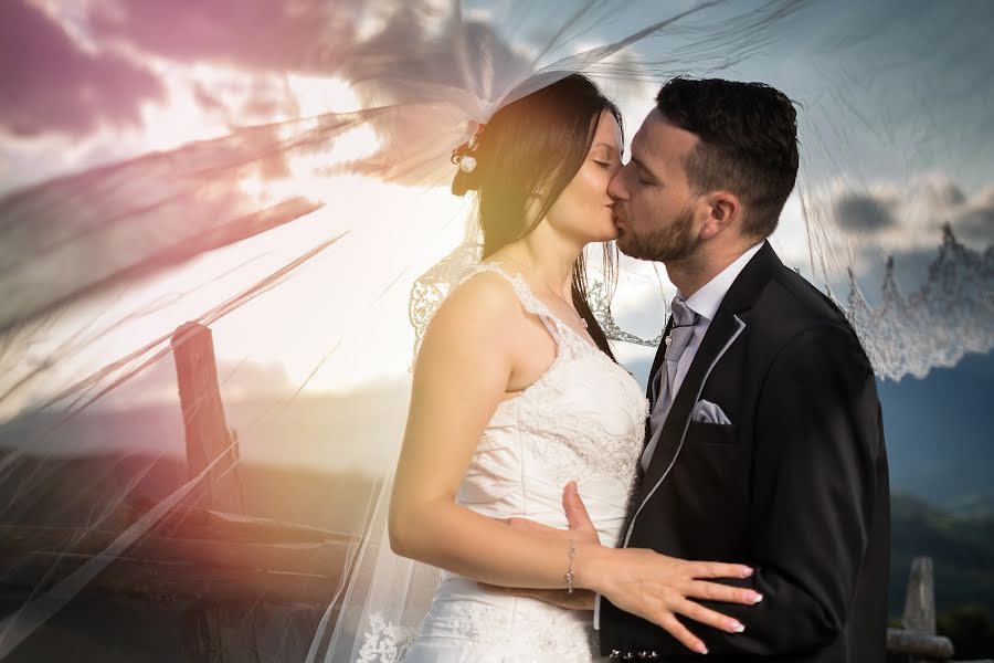 Esküvői fotós Husovschi Razvan (razvan). Készítés ideje: 2018 május 9.