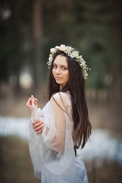 Fotógrafo de casamento Lyudmila Egorova (lastik-foto). Foto de 15 de março 2014