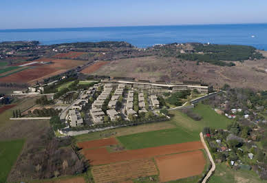 Villa avec piscine et terrasse 1