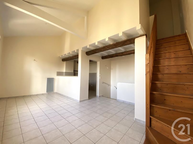 Location  maison 3 pièces 66.09 m² à Fontvieille (13990), 750 €