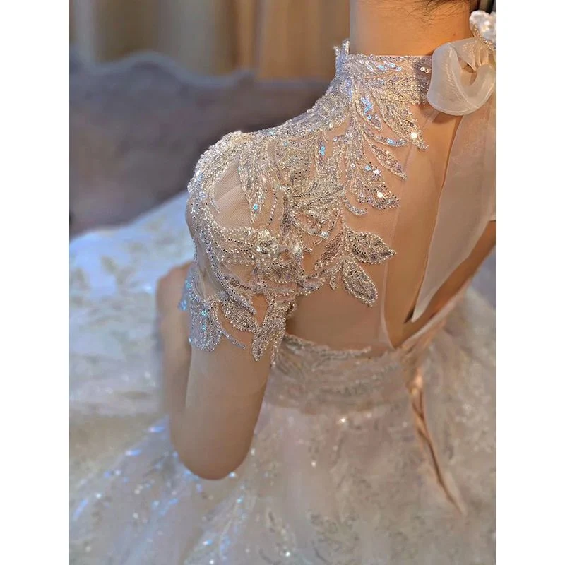 Retro Brautkleid Stil Hauptgarn Neu Französisch Figurschmeichelnd Klein Herrenschnitt Ideal für Hochzeiten.