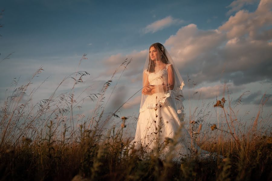 Fotógrafo de bodas Aleksandr Skuridin (alexskuridin). Foto del 19 de agosto 2019