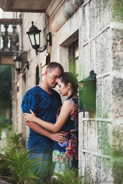 Wedding photographer Nata Rolyanskaya (natarolianskii). Photo of 23 March 2015