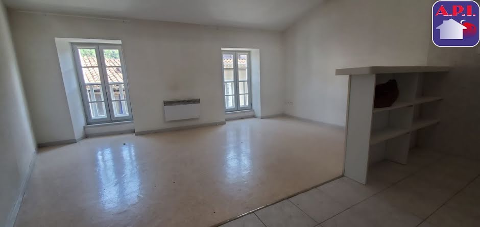 Location  appartement 1 pièce 40 m² à Foix (09000), 370 €