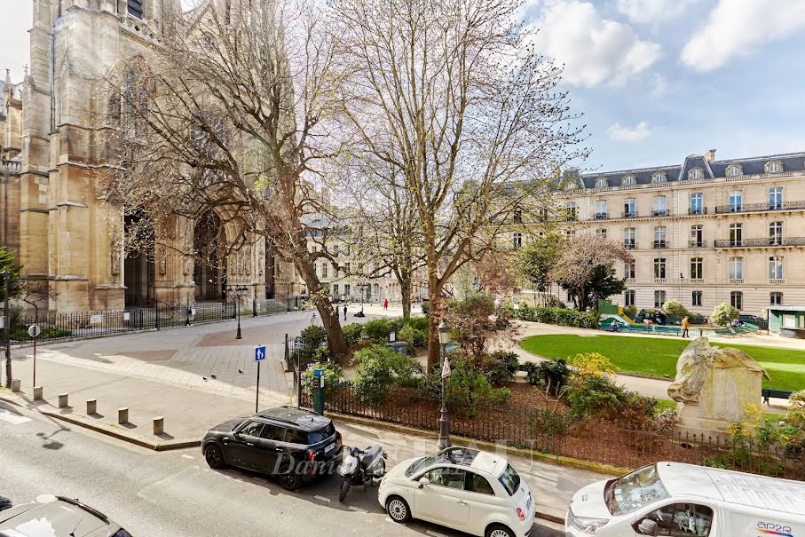 Location meublée appartement 5 pièces 119.7 m² à Paris 7ème (75007), 7 500 €