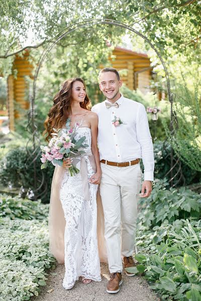 Fotógrafo de casamento Marina Molodykh (maryna-molodykh). Foto de 3 de junho 2019