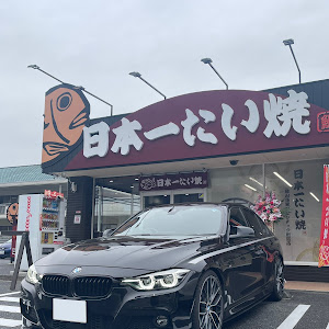 3シリーズ セダン 320i