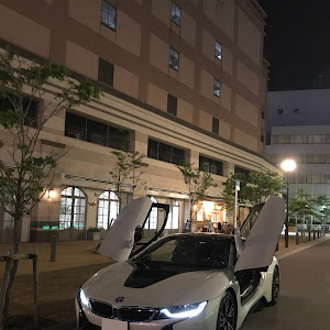 i8 クーペ