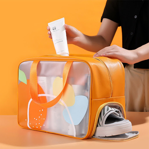 Title 7, New Dry And Wet Separation Wash Bag Keep Your C...
