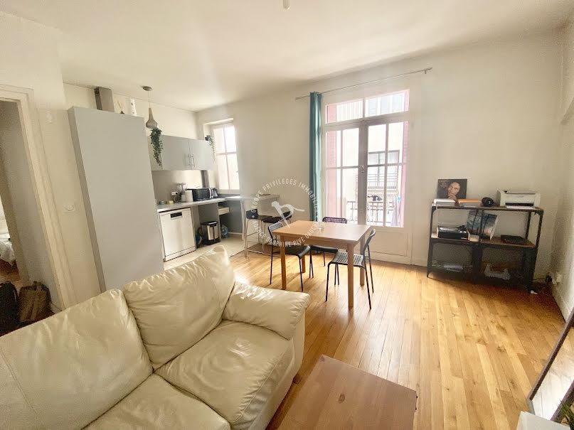 Location  appartement 3 pièces 54 m² à Nantes (44000), 855 €